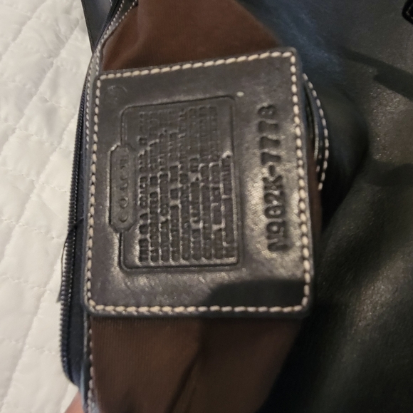 Coach Hamilton Leather bag with Silver Clip - Picture 14 of 16